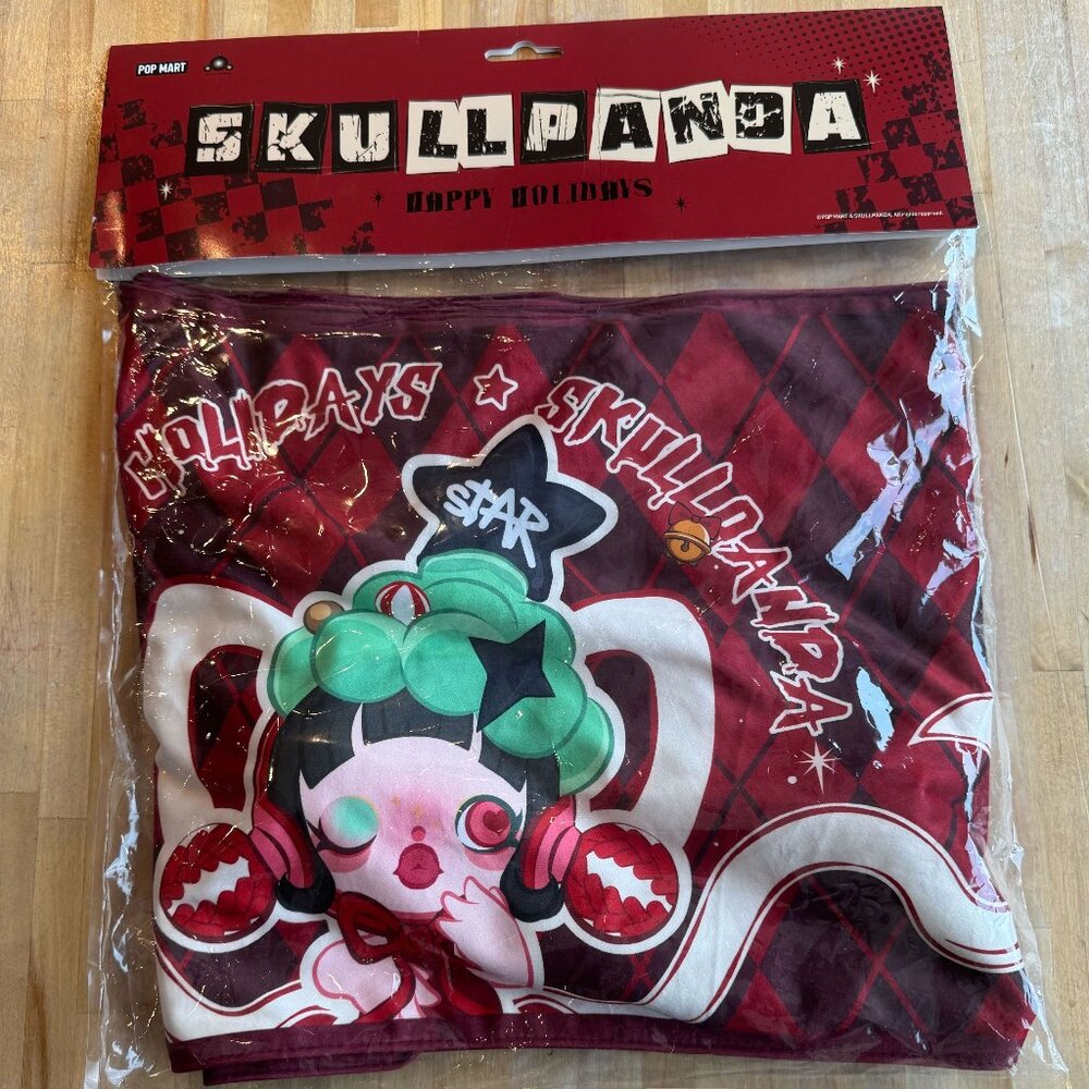 Pop Mart Skullpanda Happy Holidays Decoration NEW